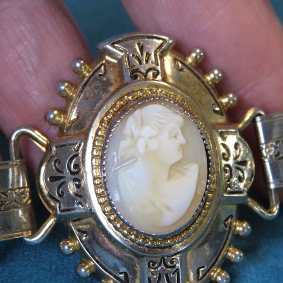 Vintage Victoria 1910 cameo Bracelet with damascene link - Picture 7 of 8